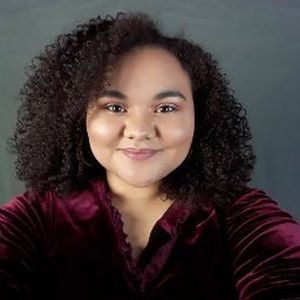 Welcome To My Closet!! 💐🤍